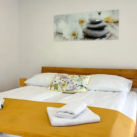 2 Bedroom Cozy In Marinici (Primorsko-Goranska)